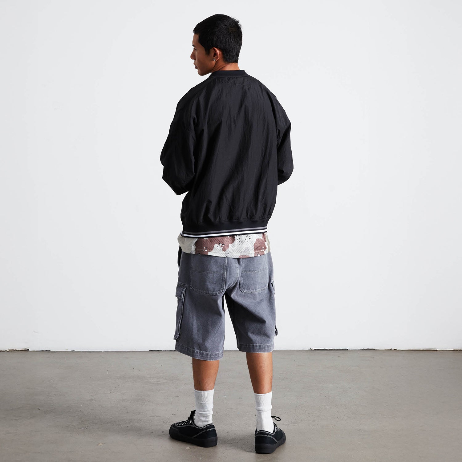 HUF (ハフ) Worldwide JP /SHORTS（ショーツ）/ OVAL DENIM CARGO SHORT商品 / INDIGO