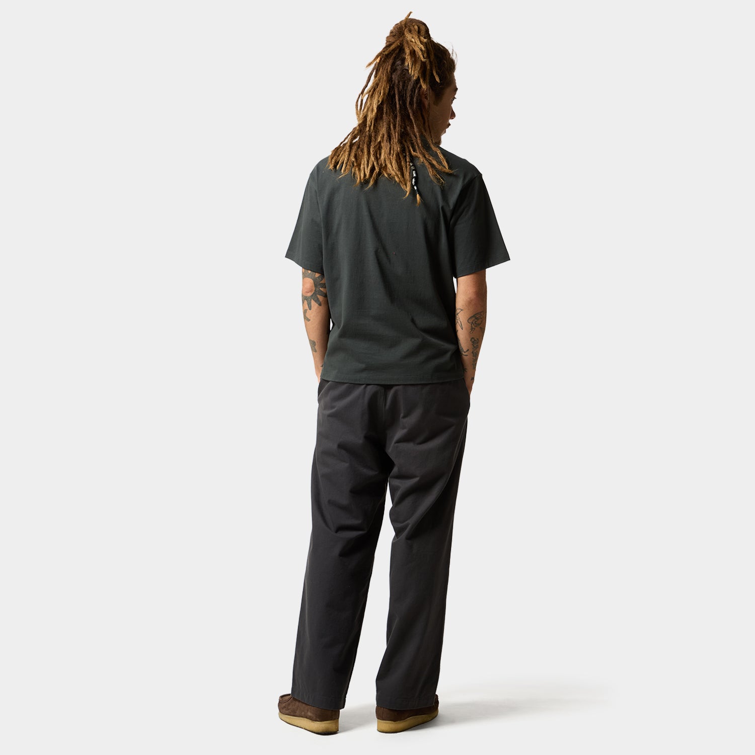 HUF (ハフ) Worldwide JP /PANTS（パンツ）/ HUF TWO TUCK TROUSER商品 / CHARCOAL GREY