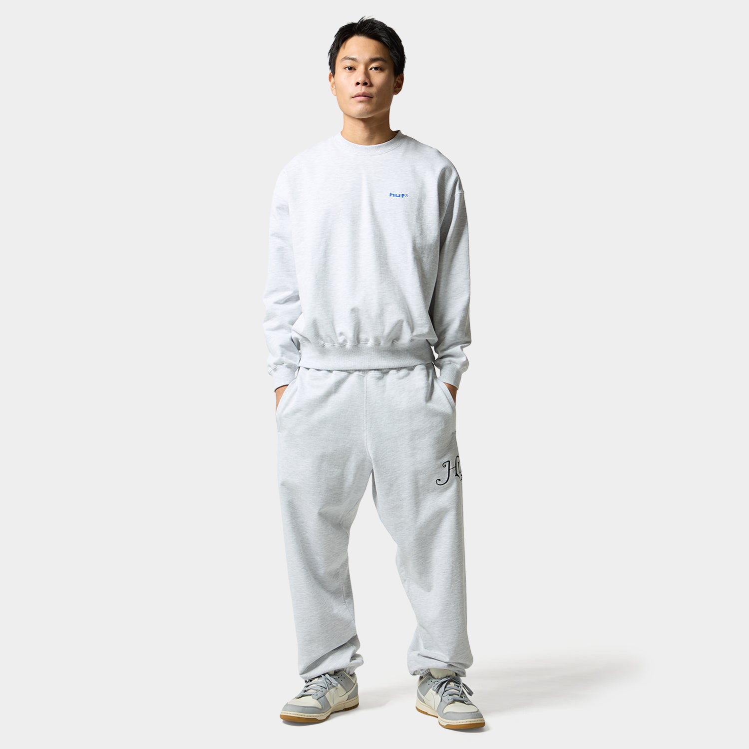 HUF (ハフ) Worldwide JP /PANTS（パンツ）/ MANHATTAN FLEECE PANT商品 / NAVY