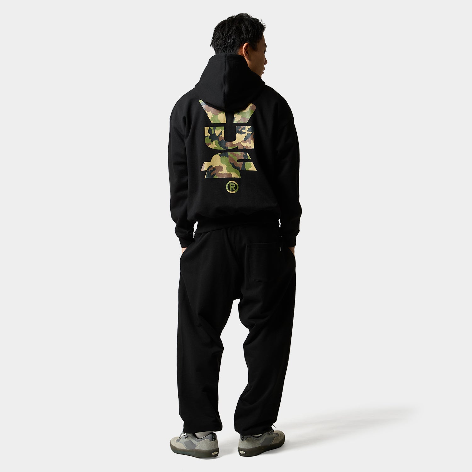 HUF (ハフ) Worldwide JP /PANTS（パンツ）/ MEGABLAST CAMO FLEECE PANT商品 / ASH GREY