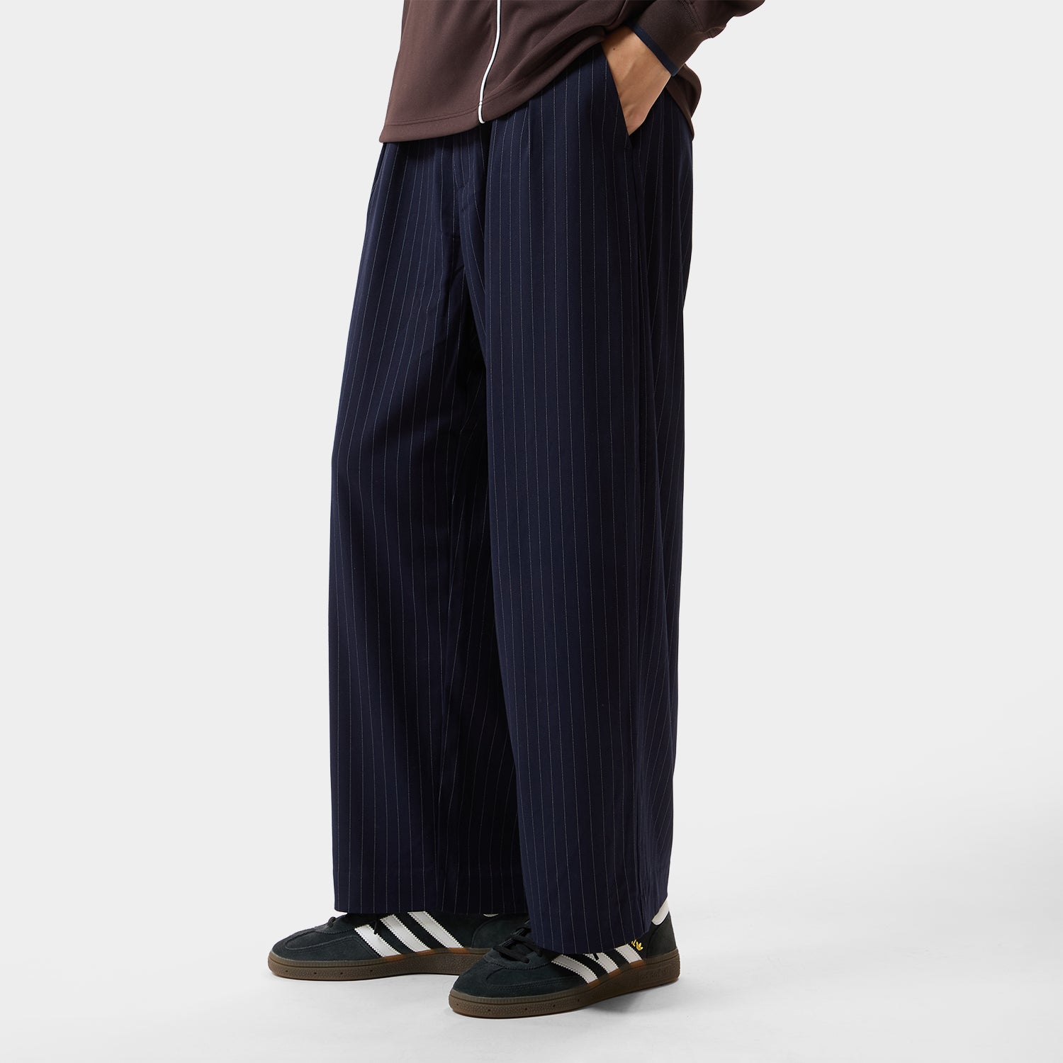 HUF (ハフ) Worldwide JP /PANTS（パンツ）/ STRIPE TWO TUCK TROUSER商品 / NAVY