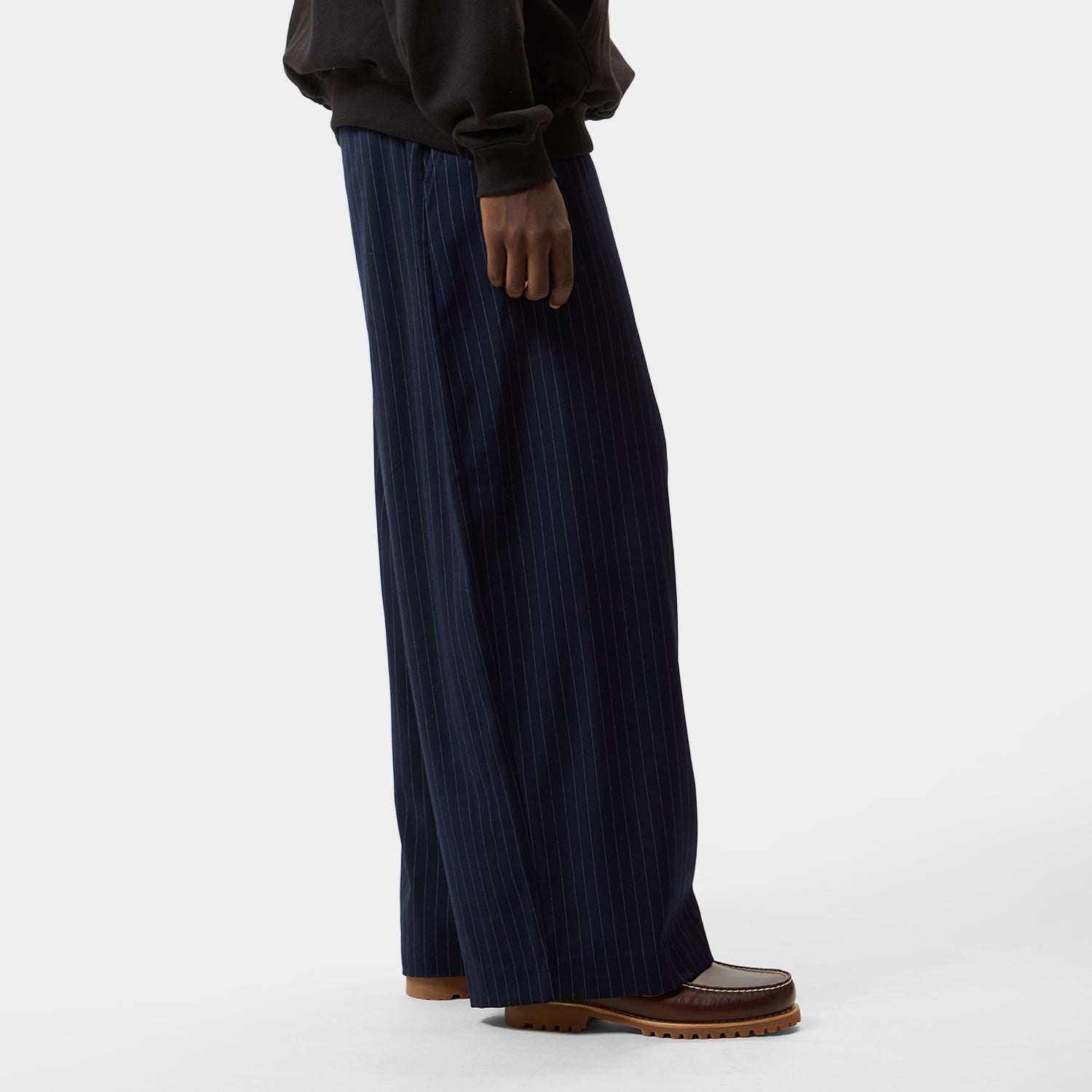 STRIPE TWO TUCK TROUSER｜PANTS（パンツ）｜【公式通販 HUF】｜ハフ