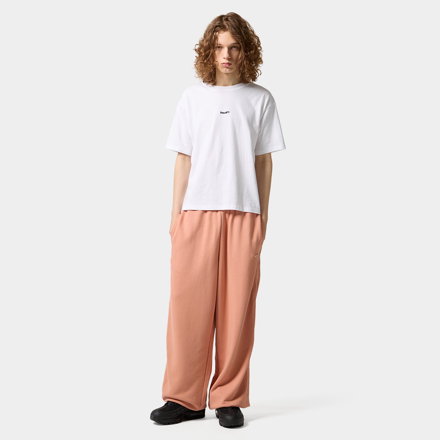 HUF (ハフ) Worldwide JP /PANTS（パンツ）/ AIR FLOW FLEECE PANT商品 / DUSTY ORANGE