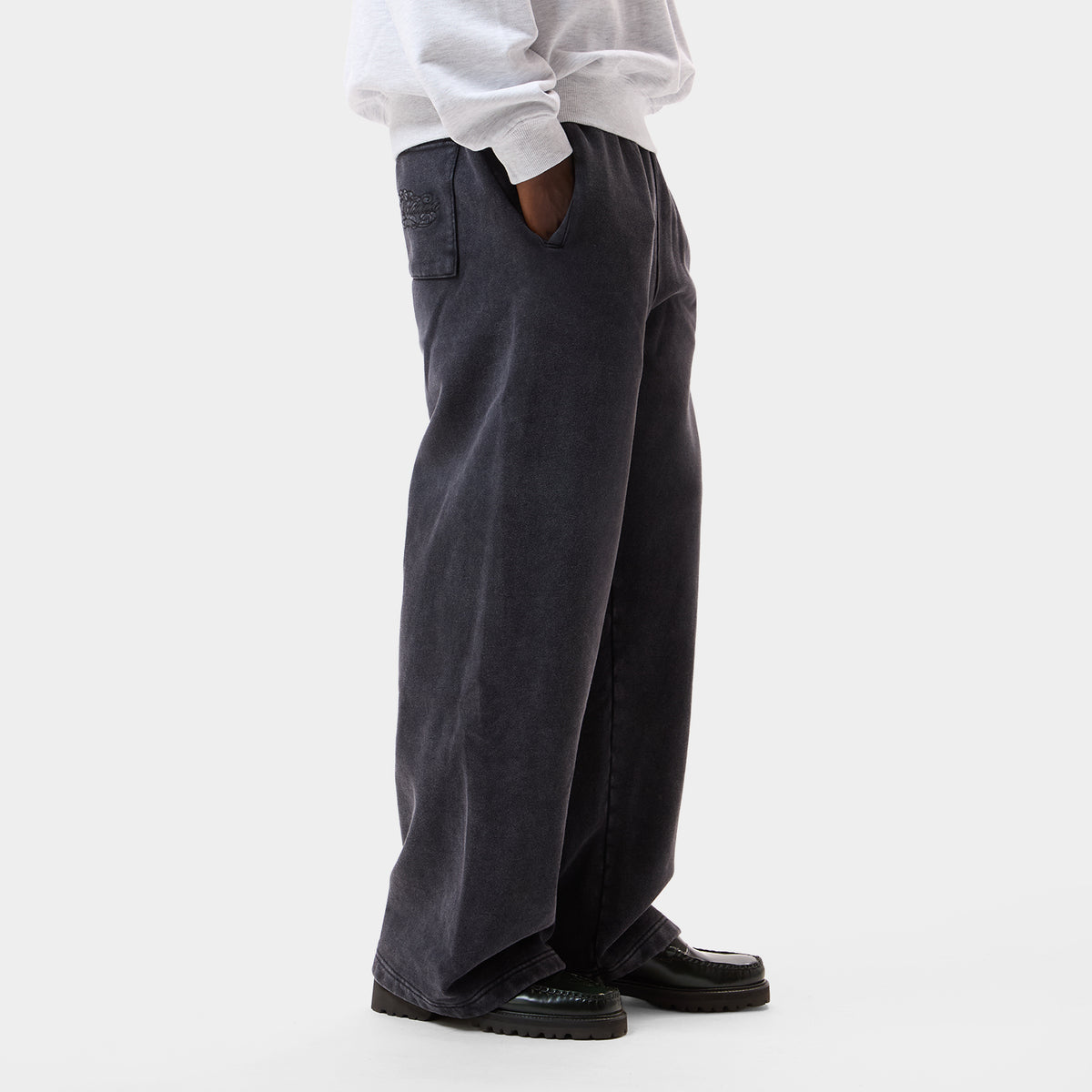 HUF (ハフ) Worldwide JP /PANTS（パンツ）/ INTERNATIONAL LUXURY FLEECE PANT商品 / NAVY