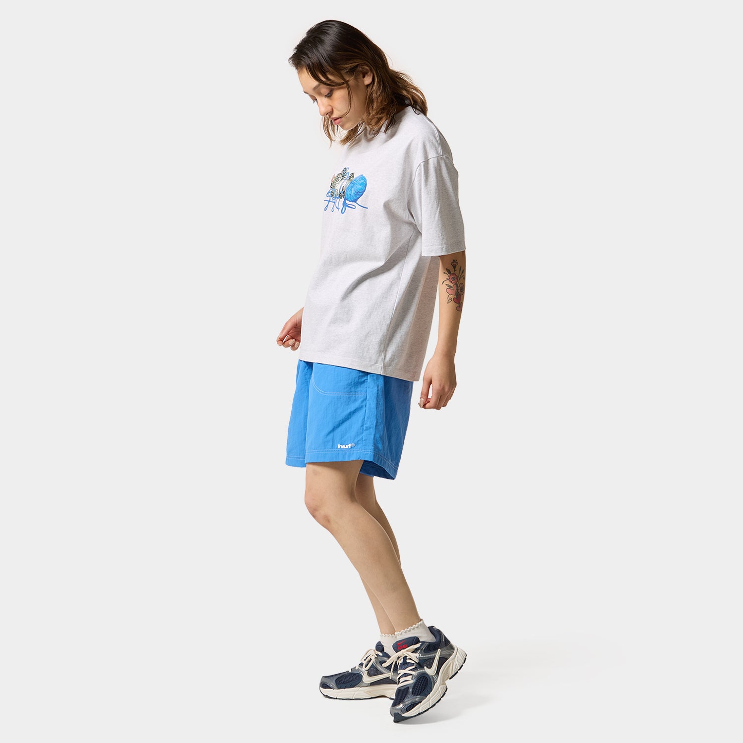 HUF (ハフ) Worldwide JP /T-SHIRTS（Tシャツ）/ PAWS TEE商品 / ASH GREY