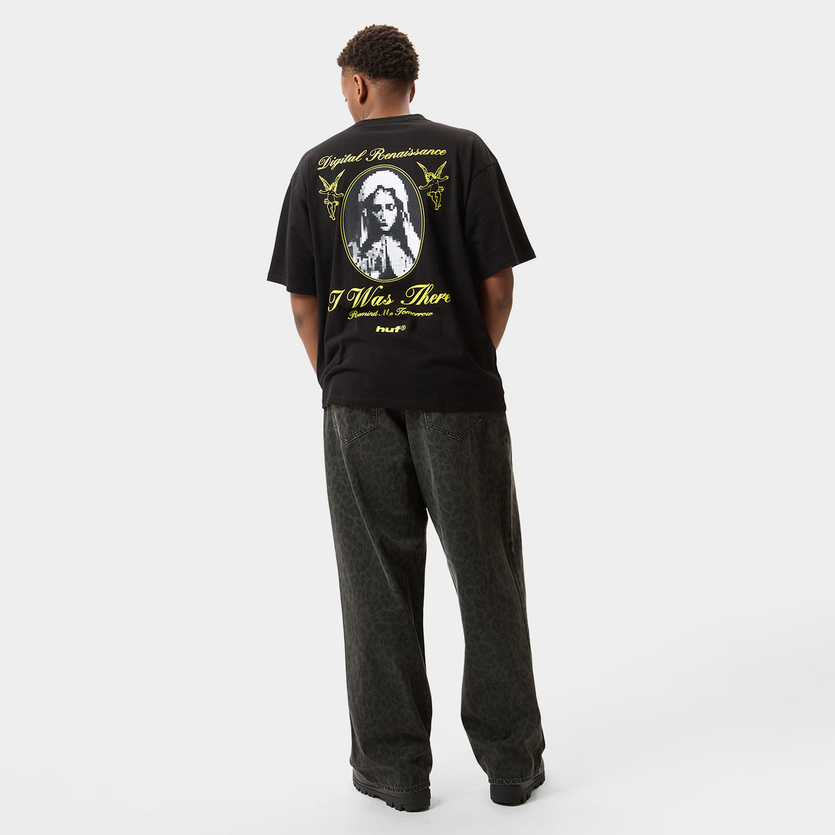 HUF (ハフ) Worldwide JP /T-SHIRTS（Tシャツ）/ DIGITAL RENAISSANCE TEE商品 / WHITE