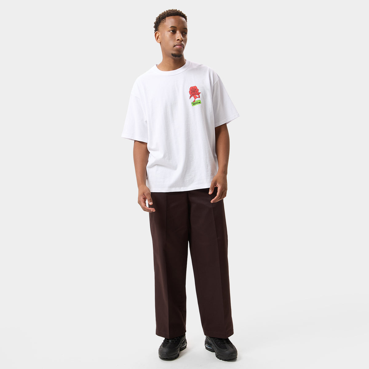 HUF (ハフ) Worldwide JP /T-SHIRTS（Tシャツ）/ FLOWER DISTRICT TEE商品 / BLACK