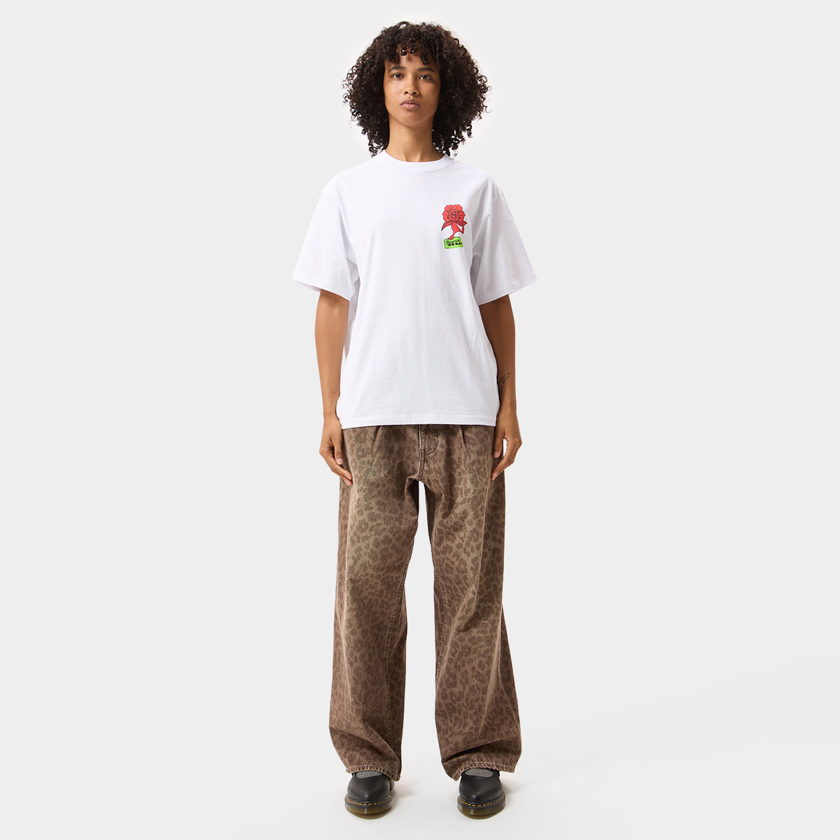 HUF (ハフ) Worldwide JP /T-SHIRTS（Tシャツ）/ FLOWER DISTRICT TEE商品 / BLACK
