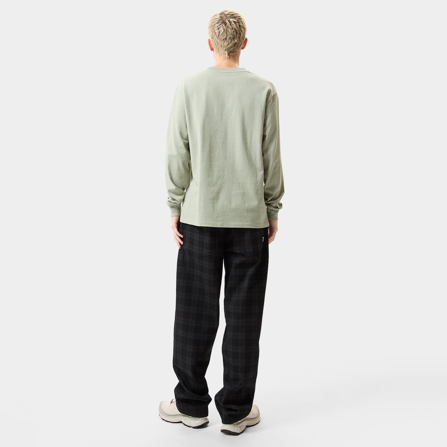 HUF (ハフ) Worldwide JP /T-SHIRTS（Tシャツ）/ huf eightynine LS TEE商品 / OLIVE