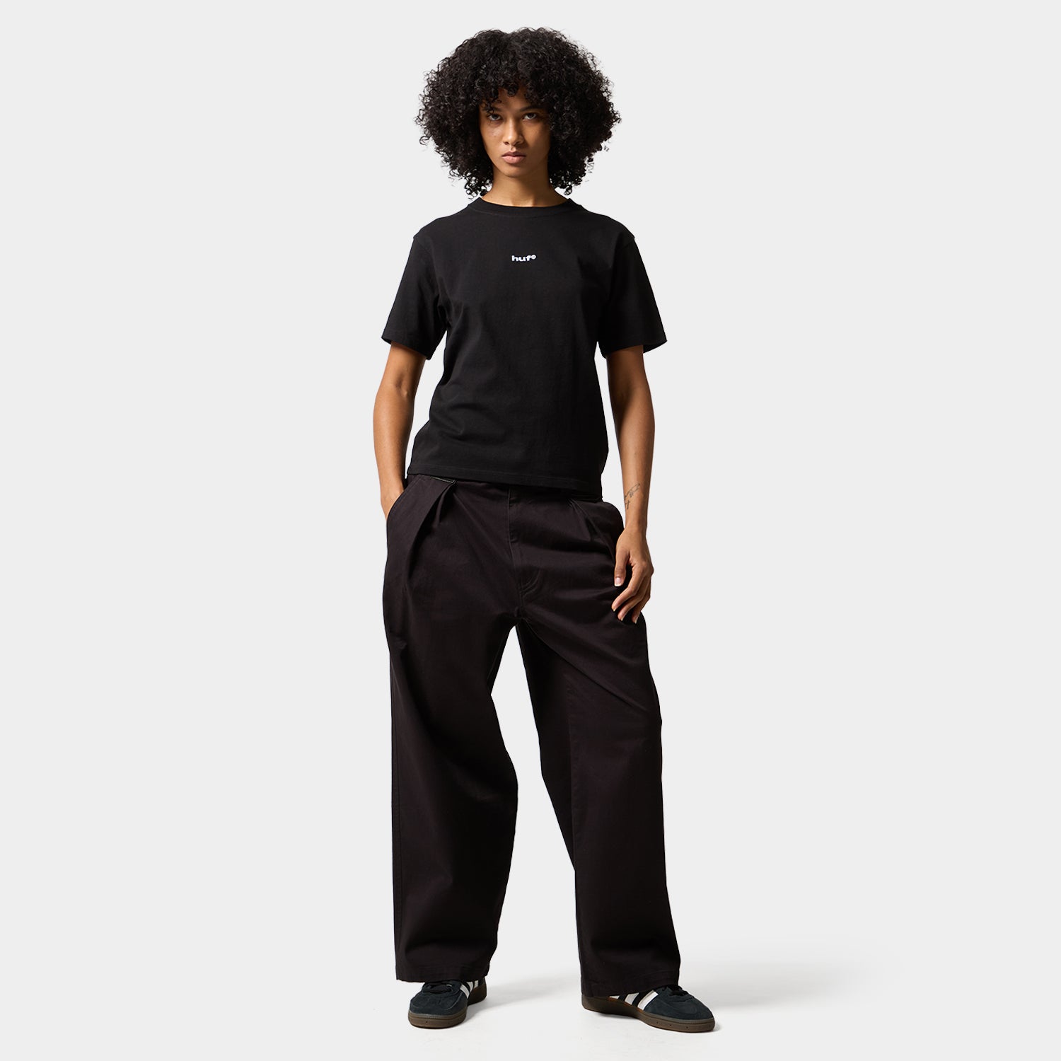HUF (ハフ) Worldwide JP /T-SHIRTS（Tシャツ）/ huf eightynine TINY TEE商品 / WHITE