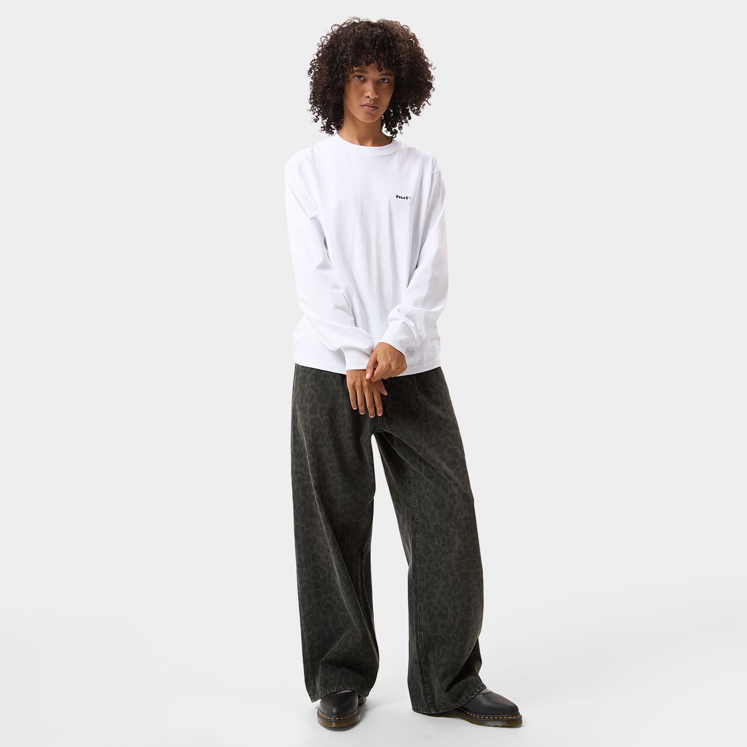 HUF (ハフ) Worldwide JP /T-SHIRTS（Tシャツ）/ BOULEVARD STATUS LS TEE商品 / WHITE